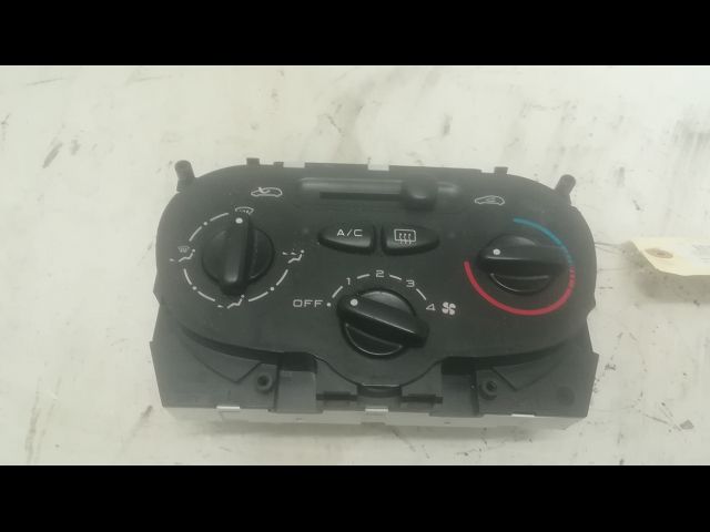 Commande de chauffage Peugeot 206 3-5 portes (2A-C) 1.4 i (1998-2012) 3 portes