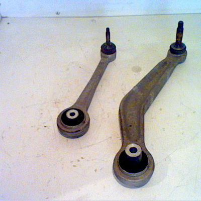 Triangle sup ard B.M.W. SERIE 5 IV Phase 1 12-1995--07-2000