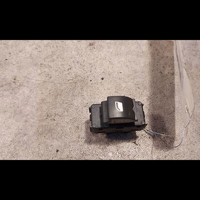 Commande lève-glace porte avant gauche Citroën C-ELYSEE (DD_) 1.2 vti 82 (2014)
