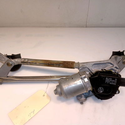 Moteur essuie-glace avant Toyota YARIS (_P9_) 1.4 d-4d (nlp90_) (2005-2012)