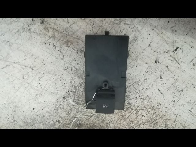 Commande lève-glace porte avant droite Opel MERIVA B Monospace (S10) 1.7 cdti (75) (2010-2017)