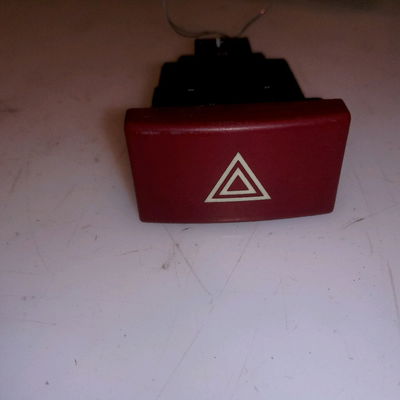 Bouton de warning BOLLORE BLUECAR Phase 1 01-2011 ELEC