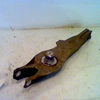 Triangle inf ard FIAT CROMA II Phase 1 06-2005--12-2007 1.9 DT 8v MULTIJET 120ch