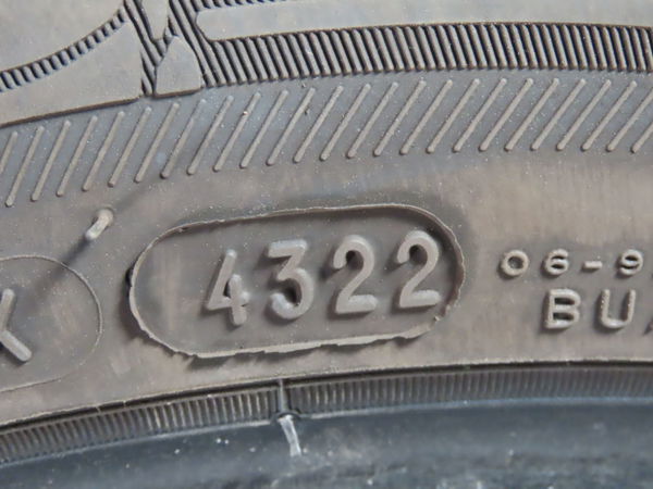 Pneumatiques Peugeot 206 3-5 portes (2A-C) 2.0 hdi 90 (1999-2009) 5 portes