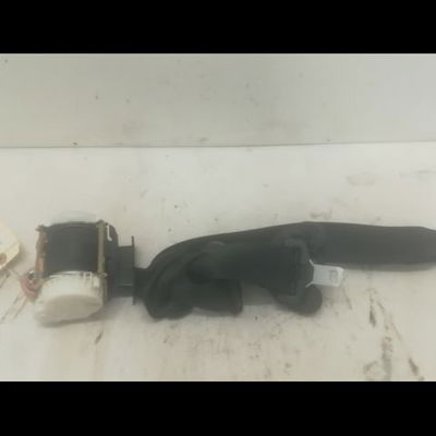 Ceinture avant droite Bmw 1 (E87) 120 d (2004-2011)