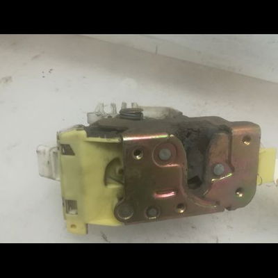 Serrure porte ard Ford FOCUS I (DAW, DBW) 1.8 tdci (2001-2004)