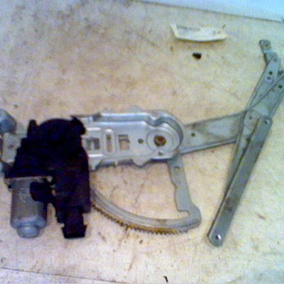 Mecanisme  moteur lève-glace avant droit Opel CORSA C (X01) 1.3 cdti (f08, f68) (2003-2009)