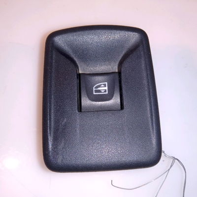 Commande lève-glace porte avant droite Renault KANGOO Express (FW0-1_) 1.5 dci 110 (fw06, fw12) (2013)