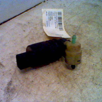 Pompe lave-glace avant VOLKSWAGEN POLO III Phase 1 10-1994--11-1999 1.9 D