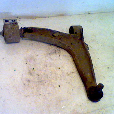 Triangle inf avd FIAT CROMA II Phase 1 06-2005--12-2007 1.9 DT 8v MULTIJET 120ch