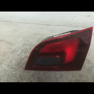 Feu arrière intérieur droit Opel ASTRA J Sports Tourer (P10) 2.0 cdti (35) (2010-2015)
