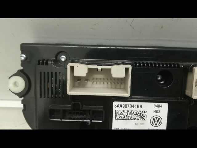 Commande de chauffage Volkswagen PASSAT B7 Variant (365) 2.0 tdi (2010-2014)