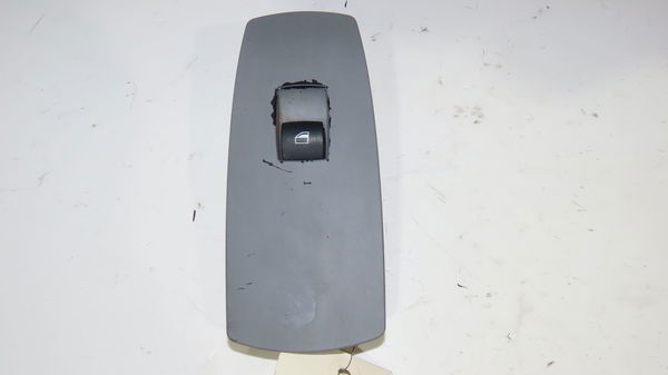 Commande lève-glace porte avant droite Bmw X3 (E83) 2.0 d (2004-2007)