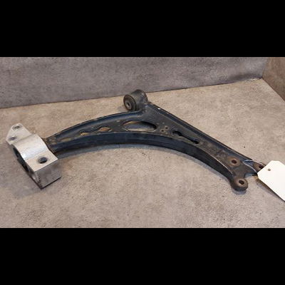 Triangle inf avg Audi A3 (8P1) 2.0 tdi 16v quattro (2004-2012) 3 portes