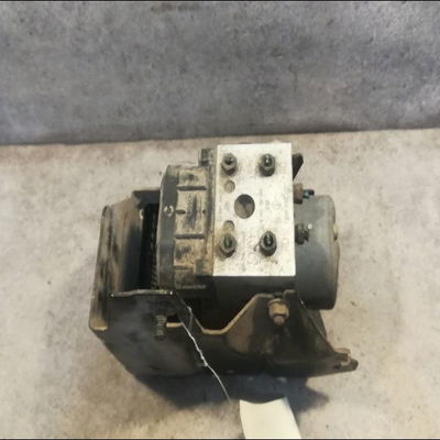 Unité hydraulique abs Renault MEGANE I (BA0-1_) 1.6 16v (ba04, ba0b, ba11, ba1j, ba16, ba19, ba1k, ba1v,... (1999-2002)