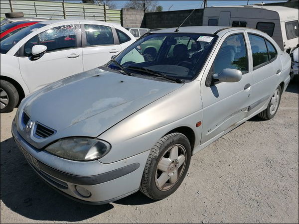 Compteur PEUGEOT 806