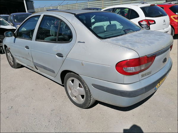 Compteur PEUGEOT 806