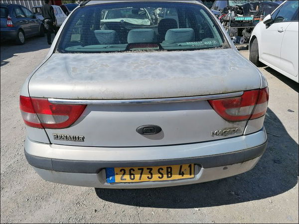 Compteur PEUGEOT 806
