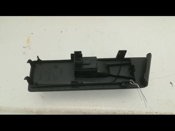 Commande lève-glace porte avant droite Volkswagen PASSAT B7 Variant (365) 2.0 tdi (2010-2014)