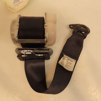 Ceinture arrière droite Toyota YARIS (_P9_) 1.3 vvt-i (scp90_) (2005-2010)