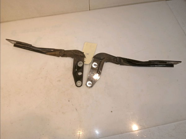 Compas d capot PORSCHE CAYENNE I