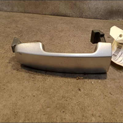 Poignee ext porte ard Toyota RAV 4 II (_A2_) 2.0 d 4wd (cla20_, cla21_) (2001-2005)