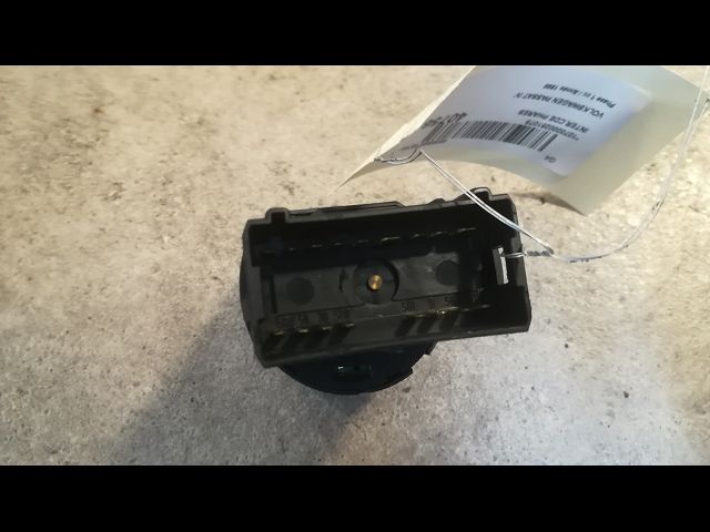 Interrupteur commande de phares Volkswagen PASSAT B5 (3B2) 1.9 tdi (1996-2000)