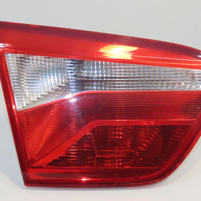 Feu arrière interieur gauche Seat IBIZA IV ST (6J8, 6P8) 1.6 tdi (2010-2015)