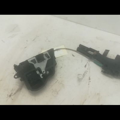 Serrure porte arg Bmw 1 (E87) 120 d (2004-2011)