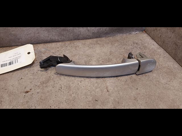Poignee ext porte avd SEAT LEON I