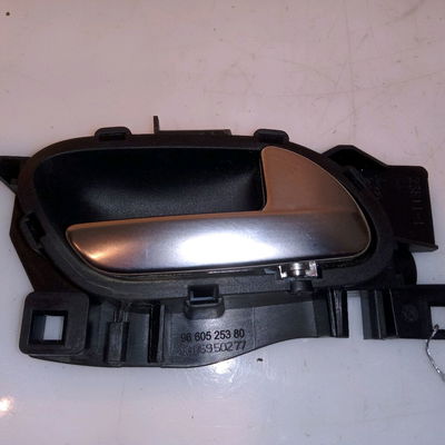Poignee int porte avd Citroën DS4 (NX_) 2.0 hdi 165 (2011-2015)