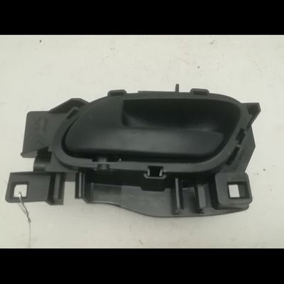 Poignee int porte avg Peugeot 208 I (CA_, CC_) 1.2 vti 68 - puretech 68 (2016) 5 portes