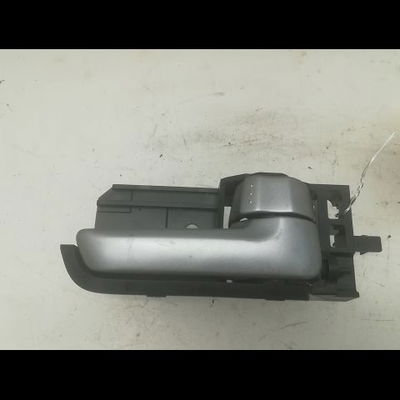 Poignee int porte avd Suzuki SWIFT III (MZ, EZ) 1.3 (rs 413) (2005)
