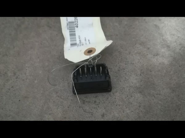 Commande lève-glace porte avant droite Peugeot 106 II (1A_, 1C_) 1.1 i (1996-2004)