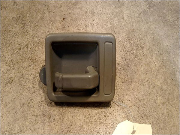 Poignee int porte ard Peugeot 205 II (20A-C) 1.1 (1987-1992)