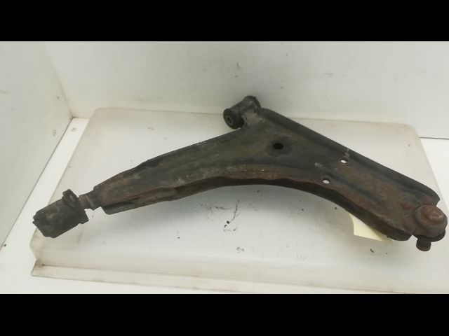 Triangle inf avg VOLKSWAGEN GOLF II