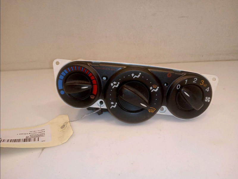 Commande de chauffage Ford FOCUS I (DAW, DBW) 1.8 16v (1998-2004)