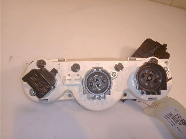 Commande de chauffage Ford FOCUS I (DAW, DBW) 1.8 16v (1998-2004)