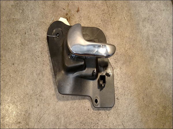 Poignee int porte arg Opel MERIVA A Monospace (X03) 1.7 cdti (e75) (2003-2010)