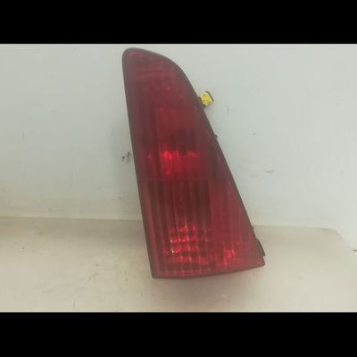 Feu arrière intérieur droit Peugeot 607 (9D, 9U) 3.0 v6 24v (2000-2004)