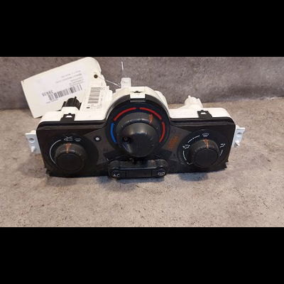 Commande de chauffage Renault MEGANE II (BM0-1_, CM0-1_) 1.5 dci (bm02, bm13, bm2a, cm02, cm13) (2003-2008)