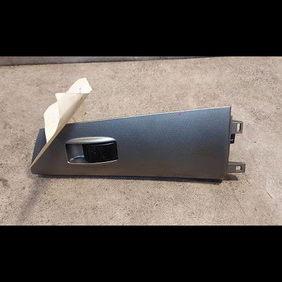 Commande lève-glace porte avant droite Toyota COROLLA (_E12_) 1.4 d (nde120_) (2004-2007) 5 portes