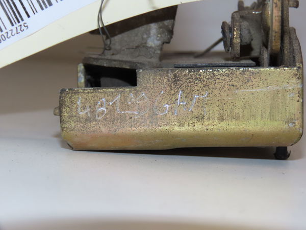 Serrure porte arg Peugeot 205 I (741A-C) 1.1 (1983-1987)