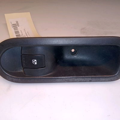 Commande leve-glace porte arrière droite Renault MEGANE II (BM0-1_, CM0-1_) 1.6 16v (bm0c, cm0c) (2002-2008)