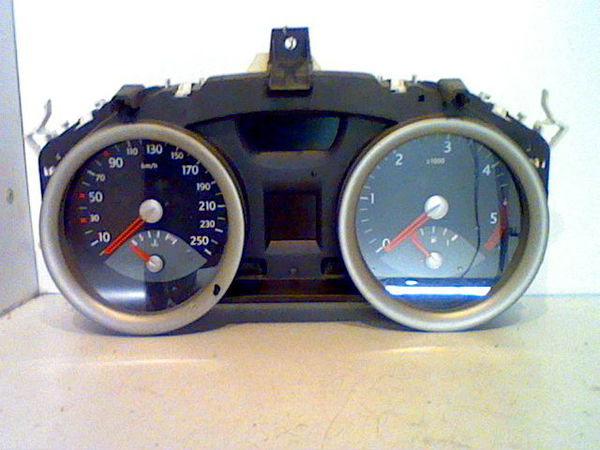 Compteur RENAULT MEGANE II Phase 1 09-2003--12-2005 1.5 DCI 100ch