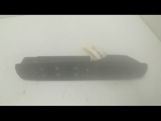 Commande lève-glace porte avant gauche Renault MEGANE III 3-5 portes (BZ0-1_, B3_) 1.5 dci (2009)