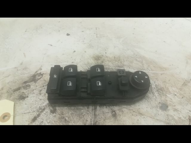Commande lève-glace porte avant gauche Bmw 5 (E60) 530 d (2002-2005)