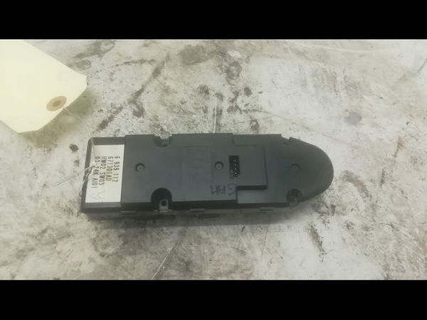 Commande lève-glace porte avant gauche Bmw 5 (E60) 530 d (2002-2005)