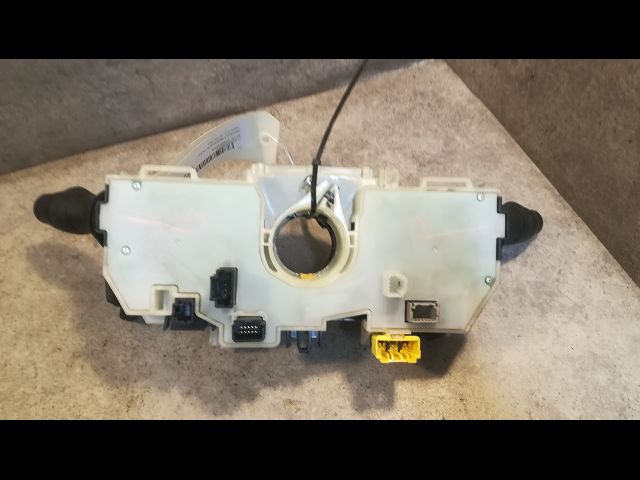 Bloc commodos Renault MEGANE III 3-5 portes (BZ0-1_, B3_) 1.5 dci (bz1g, bz1w, bz0r) (2013-2015) 5 portes