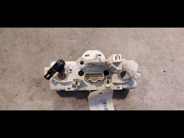Commande de chauffage Renault MODUS - GRAND MODUS (F-JP0_) 1.5 dci (fp0e, jp0e) (2004)